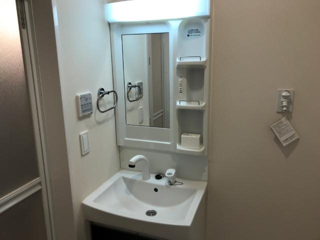 洗髪洗面化粧台