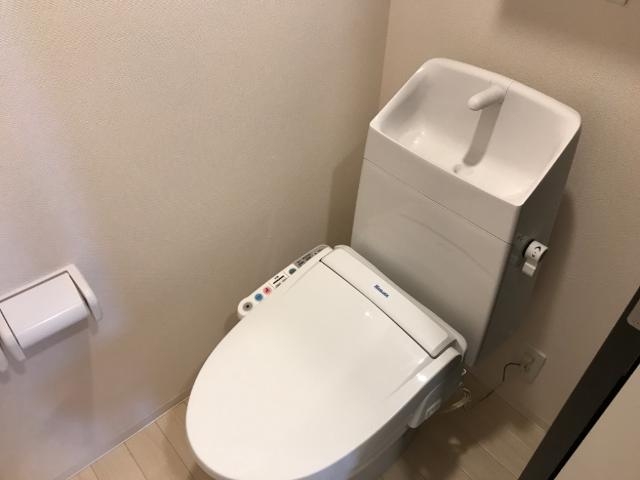 シャワー付トイレ