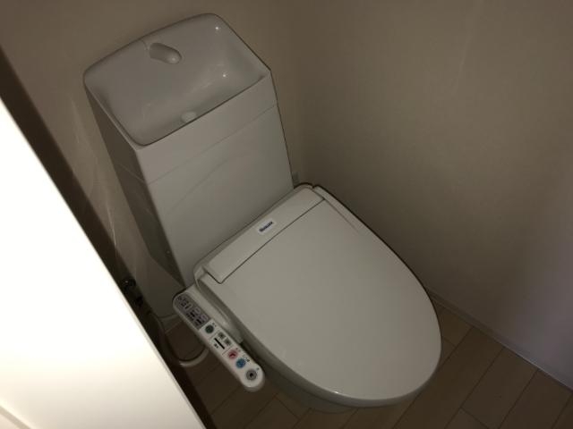 シャワー付トイレ