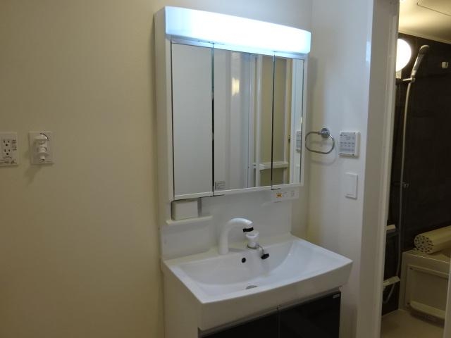 洗髪洗面化粧台