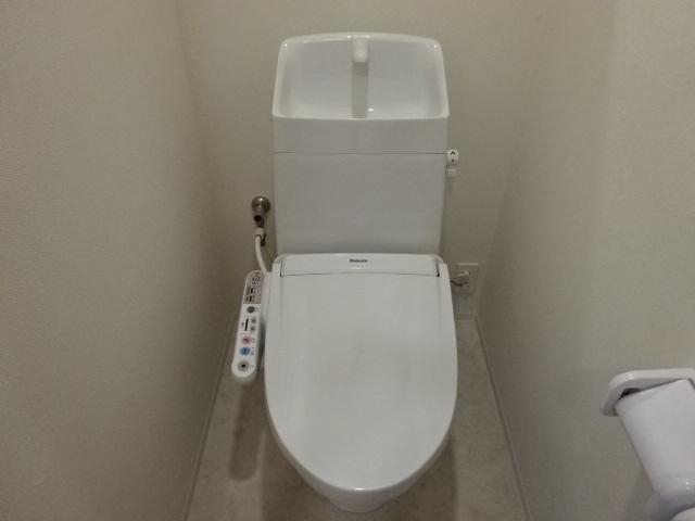 シャワー付トイレ