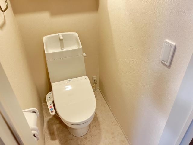 シャワー付トイレ