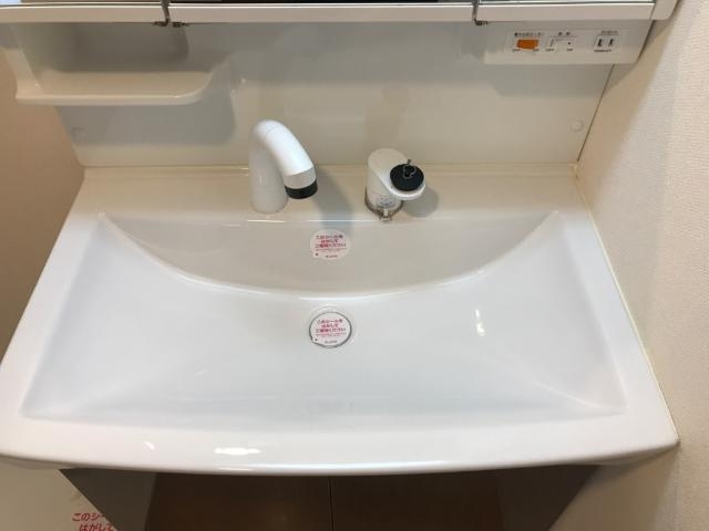 洗髪洗面化粧台