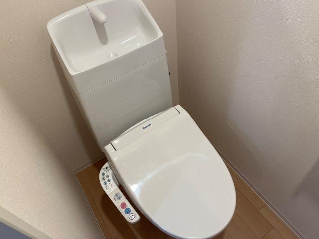 シャワー付トイレ