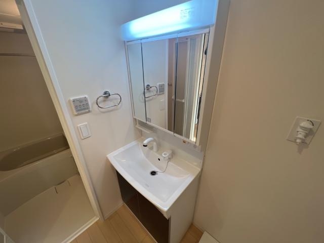 洗髪洗面化粧台