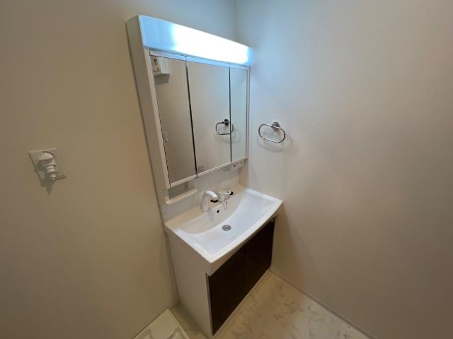 洗髪洗面化粧台