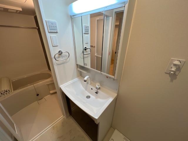 洗髪洗面化粧台