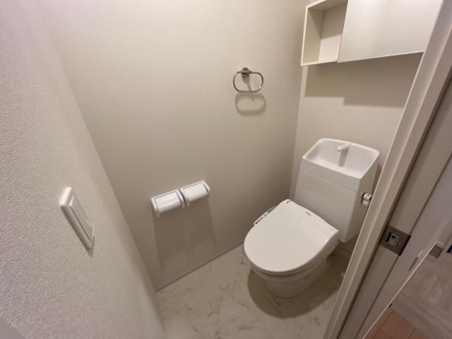 シャワー付トイレ