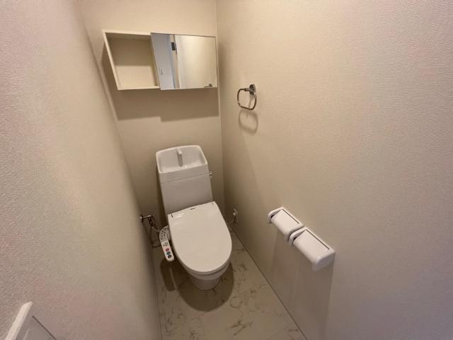 シャワー付トイレ