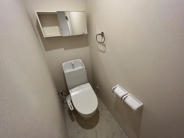 シャワー付トイレ
