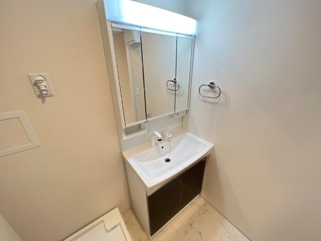 洗髪洗面化粧台