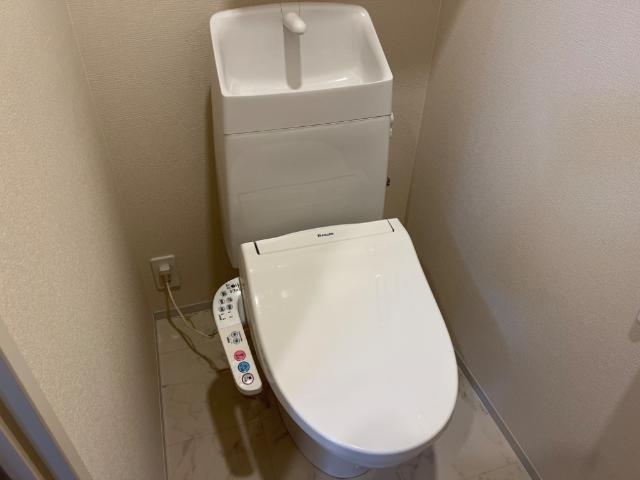 シャワー付トイレ