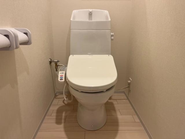 シャワー付トイレ