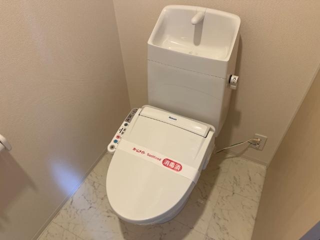 シャワー付トイレ