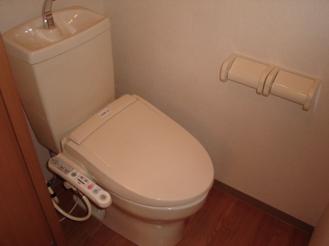 シャワー付トイレ