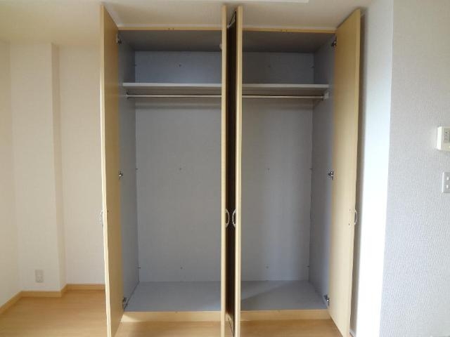 クローゼット（リビング）