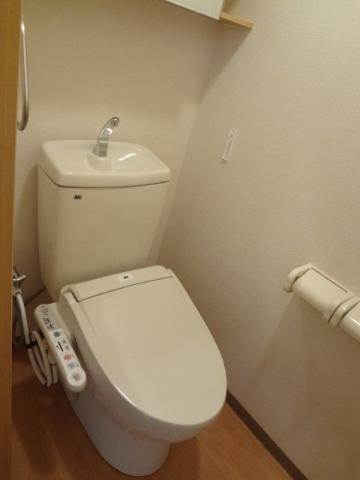 シャワー付トイレ
