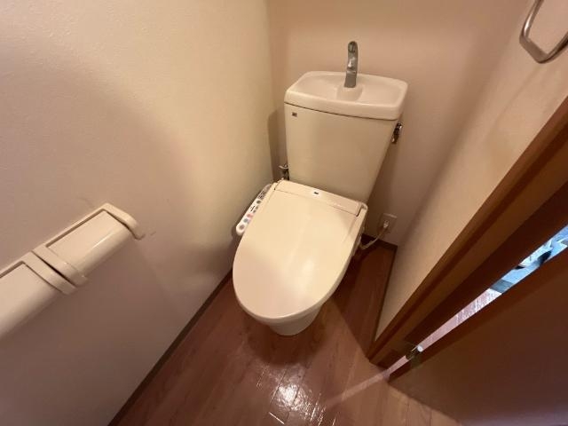 シャワー付トイレ