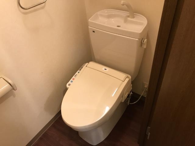 シャワー付トイレ