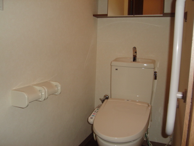 シャワー付トイレ