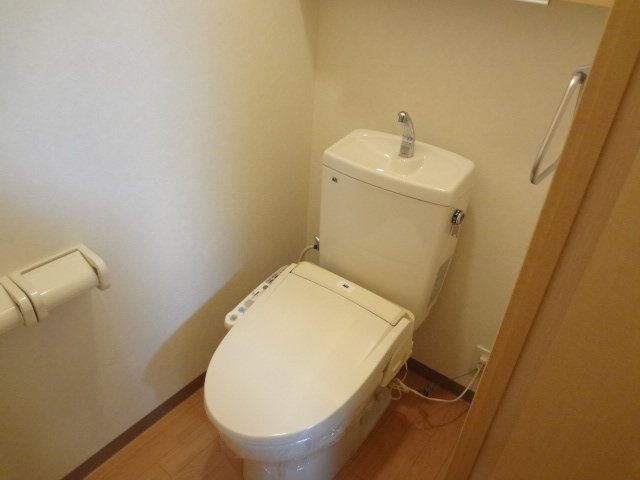シャワー付トイレ