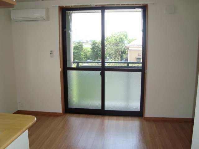 ローズハート 2階の物件の内観