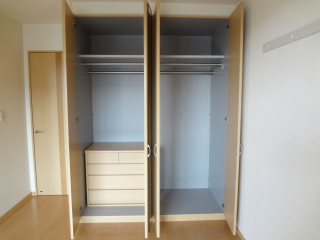 南側洋室クローゼット
