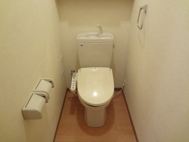 シャワー付トイレ