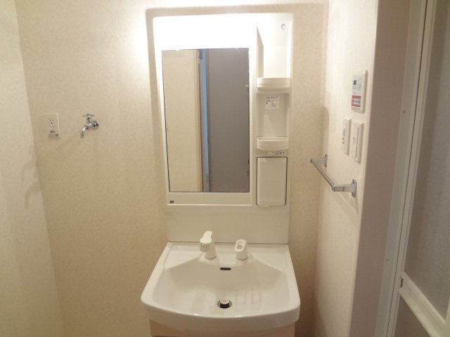 洗髪洗面化粧台