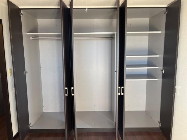 北側洋室クローゼット