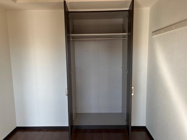 南側洋室クローゼット