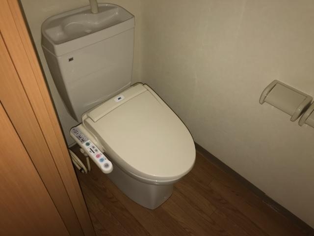 シャワー付トイレ