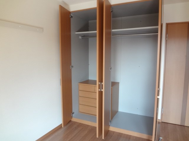 南側洋室クローゼット