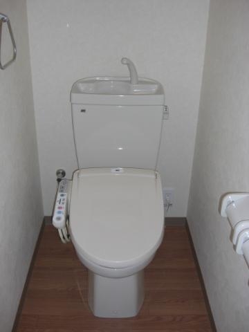 シャワー付トイレ