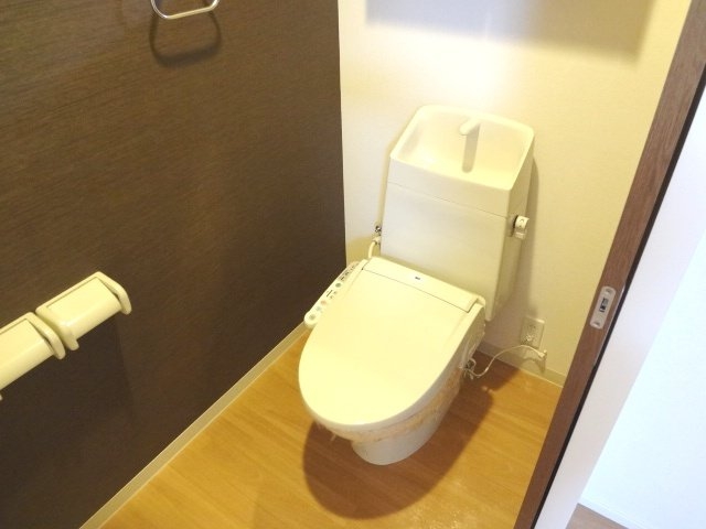 シャワー付トイレ