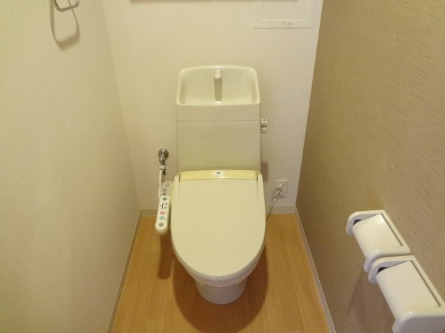 シャワー付トイレ