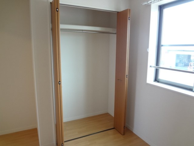 北側洋室クローゼット