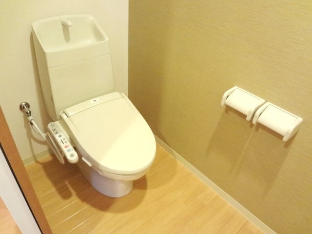 シャワー付トイレ