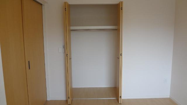 南側洋室クローゼット