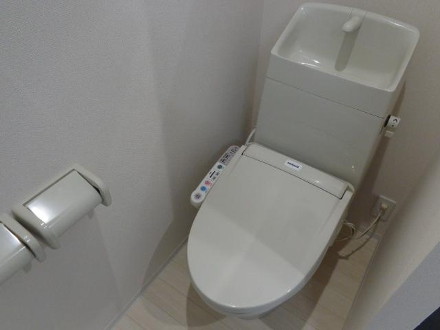 シャワー付トイレ