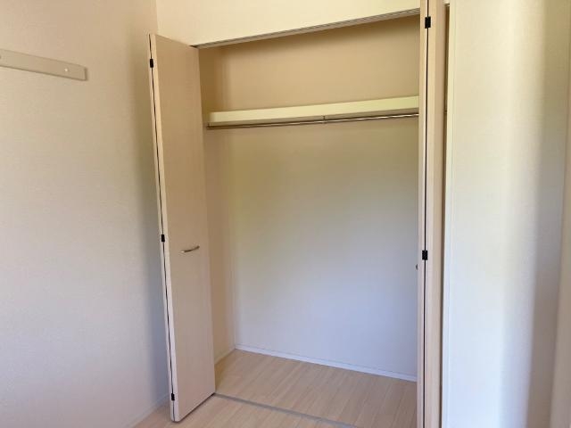 寝室クローゼット