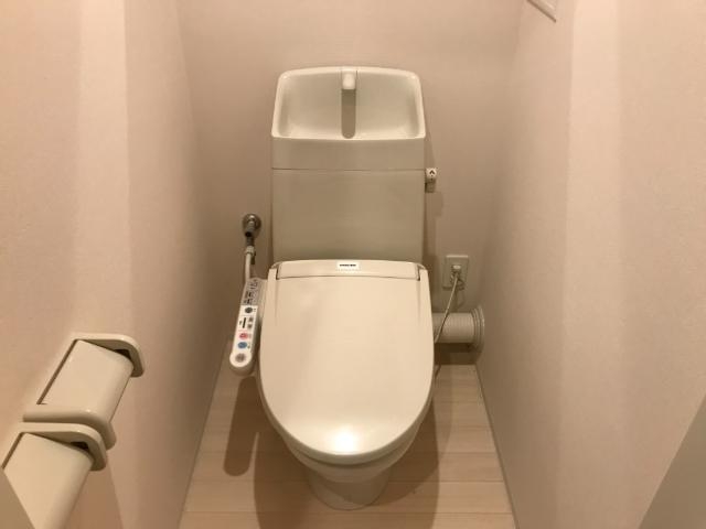 シャワー付トイレ