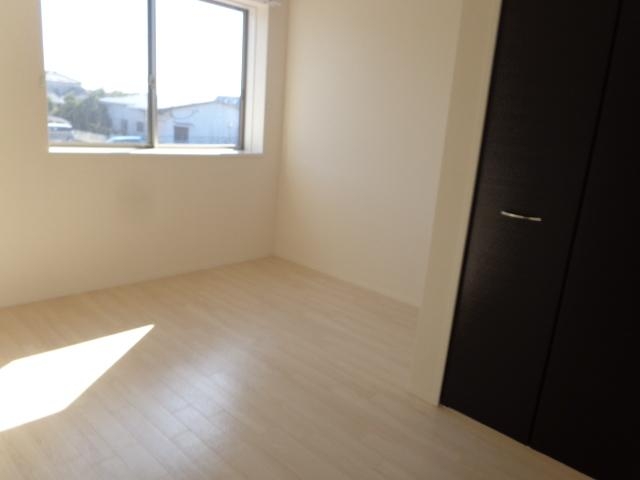 リビング横洋室