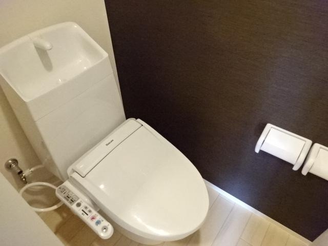 シャワー付トイレ