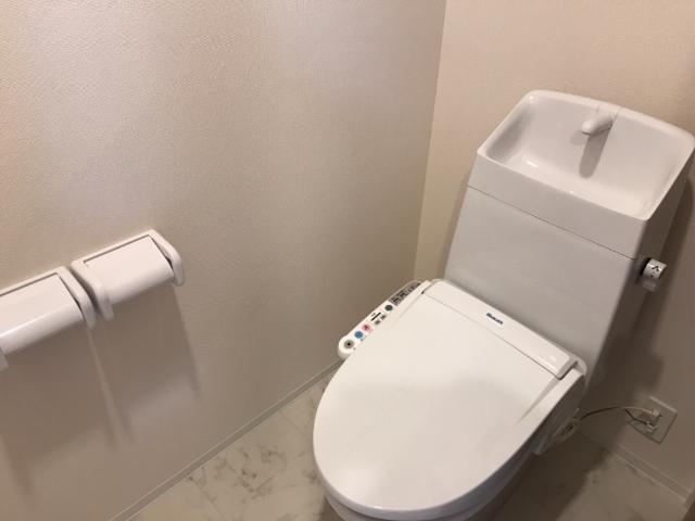 シャワー付トイレ