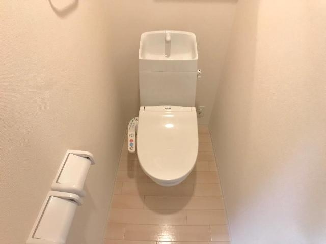 シャワー付トイレ