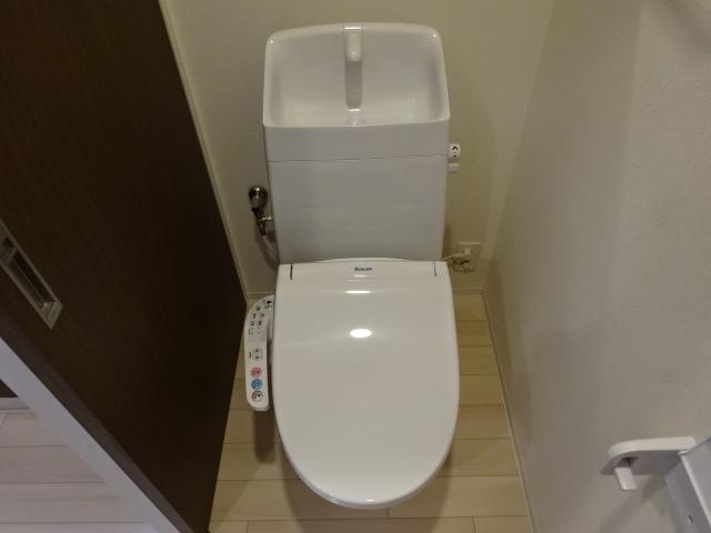 シャワー付トイレ