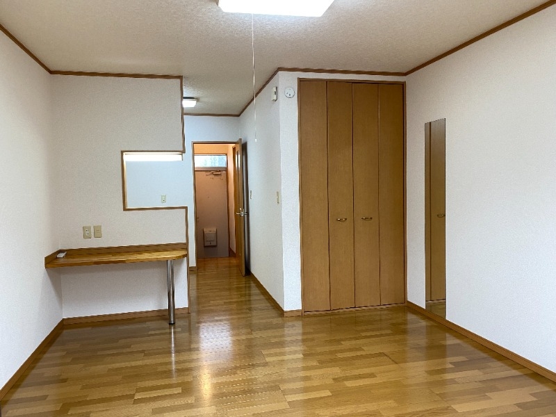 シャングリラ 2階の物件の内観