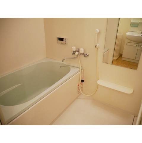 追い焚き・自動湯張り機能付きです