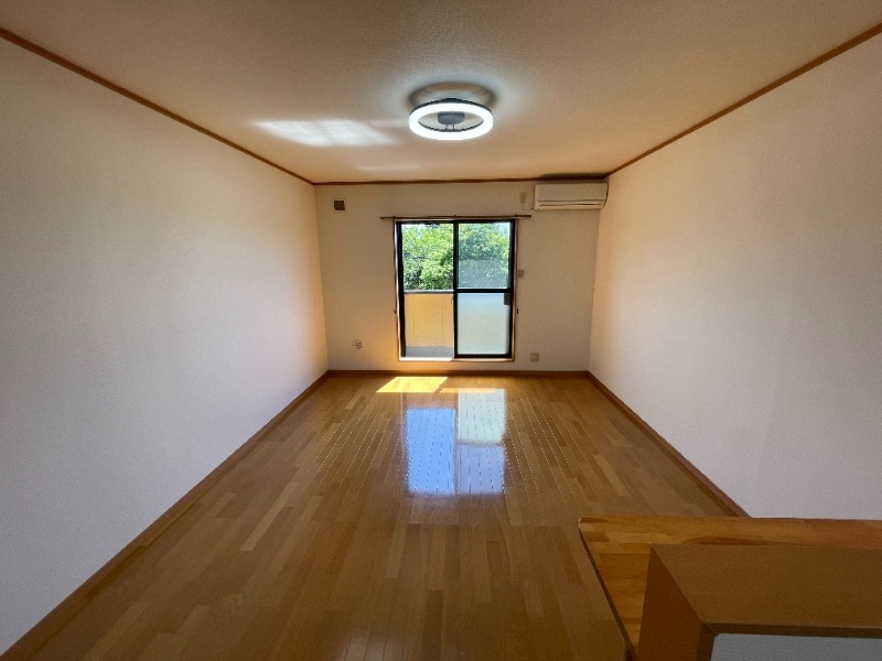 グラシアス・レオーネⅠ 2階の物件の内観